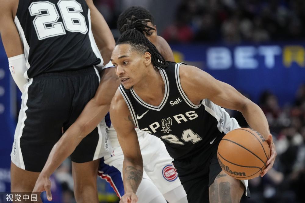 讨论两名球 讨论两名球